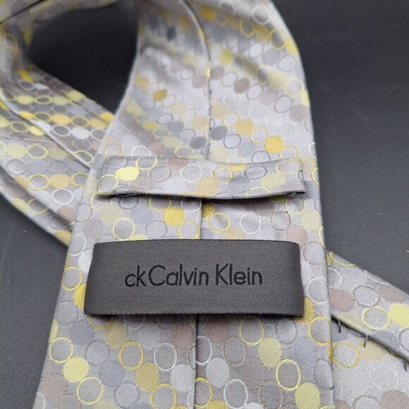 Calvin Klein 100% Silk Tie With Circle Pattern In Gray & Yellow - Picture 3 of 5